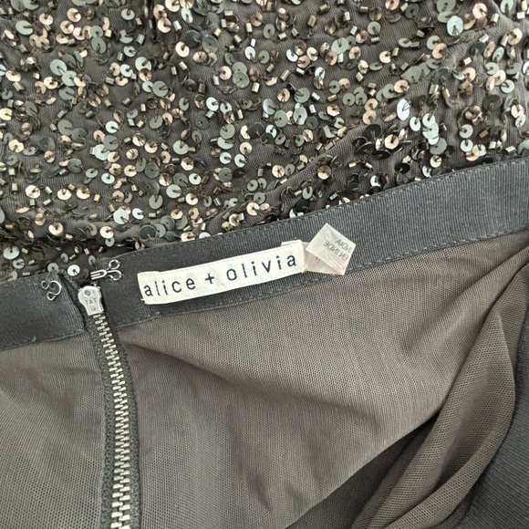 Alice and Olivia sequence mesh stretch skirt - Picture 3 of 8